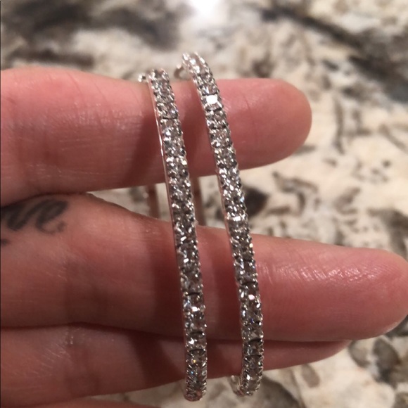 ✨Silver Rhinestone Hoop Earrings ♥️ - Picture 7 of 8